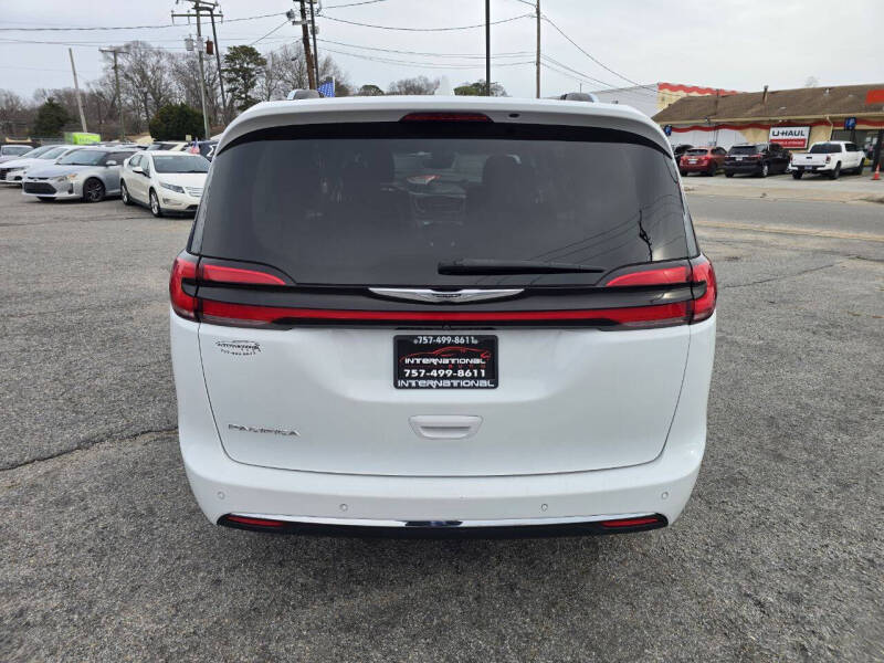 2021 Chrysler Pacifica Touring L