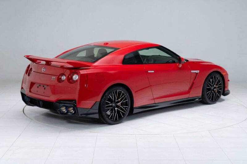 2024 Nissan GT-R