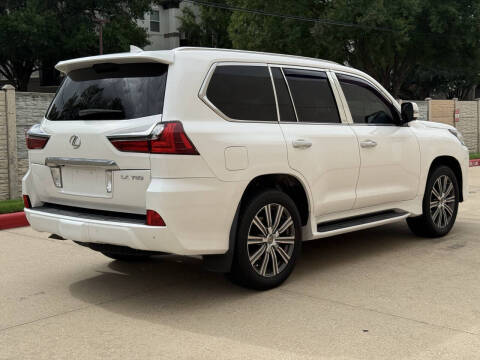 2017 Lexus LX 570