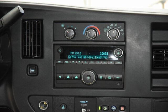 2025 Chevrolet Express 3500