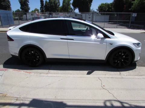 2016 Tesla Model X 90D
