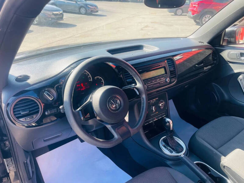 2014 Volkswagen Beetle 2.5L Entry PZEV