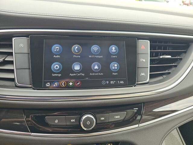 2022 Buick Enclave Essence