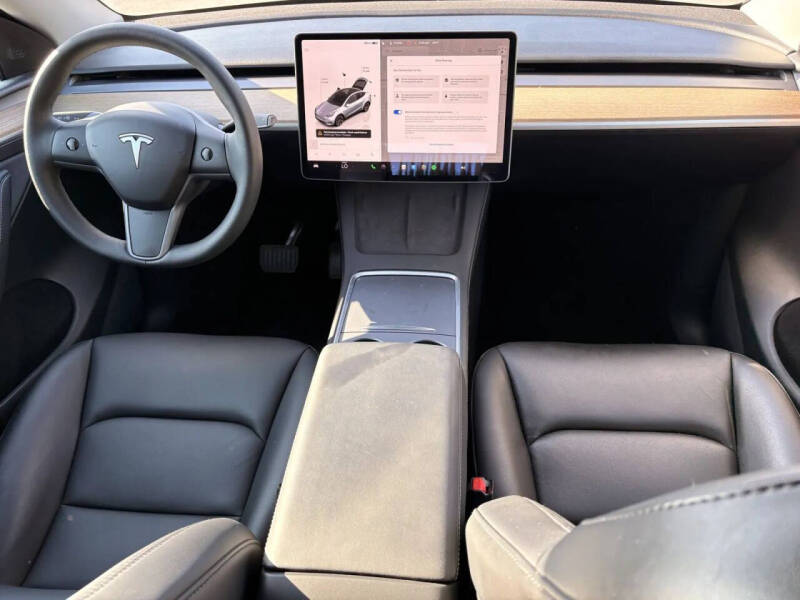 2025 Tesla Model Y Long Range