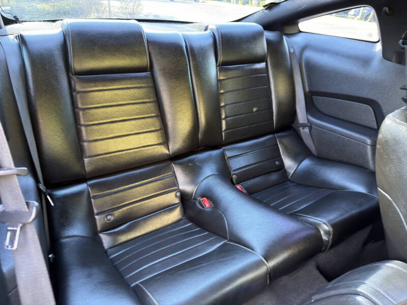 2010 Ford Mustang V6 Premium