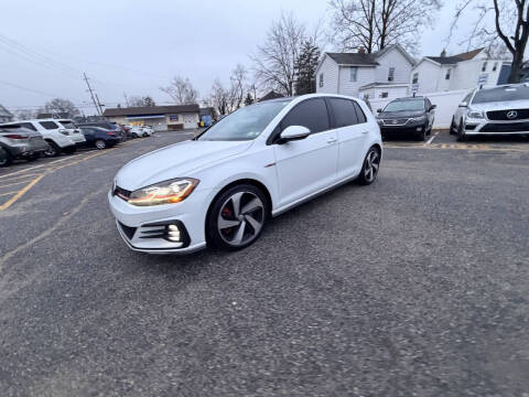 2020 Volkswagen Golf GTI S