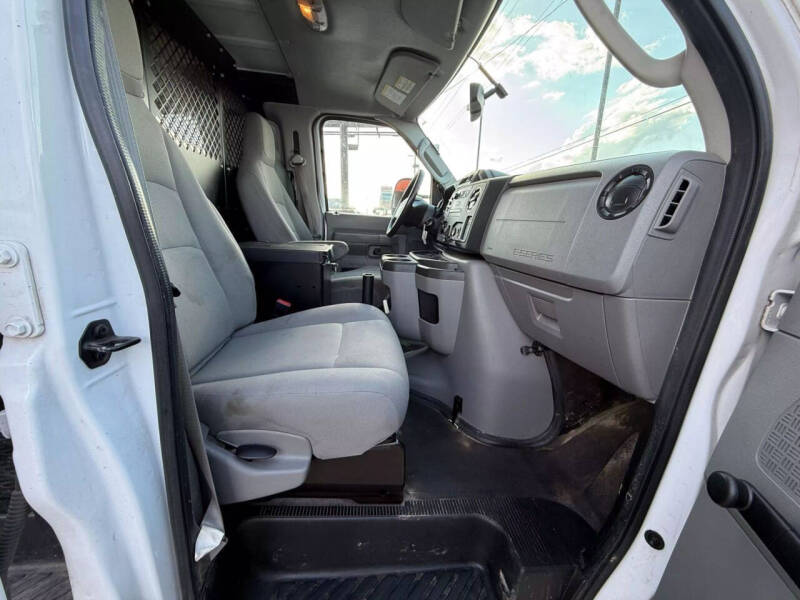 2013 Ford E-Series E-150
