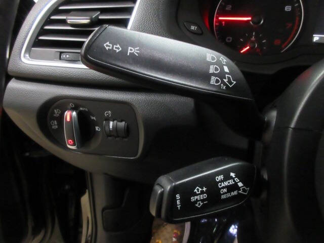 2015 Audi Q3 2.0T quattro Prestige