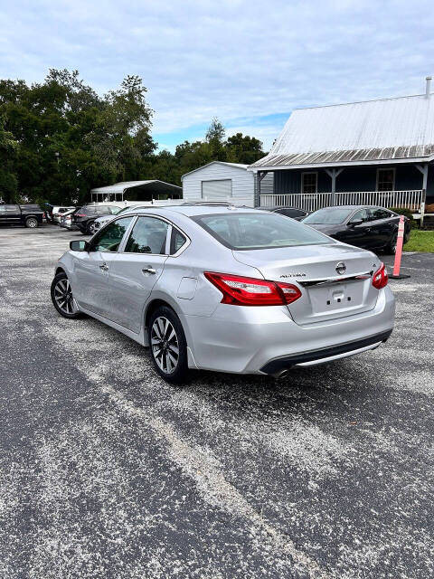 2016 Nissan Altima for sale at GRACELAND AUTO LLC in Thonotosassa, FL