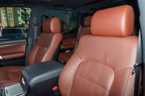 2018 Toyota Land Cruiser