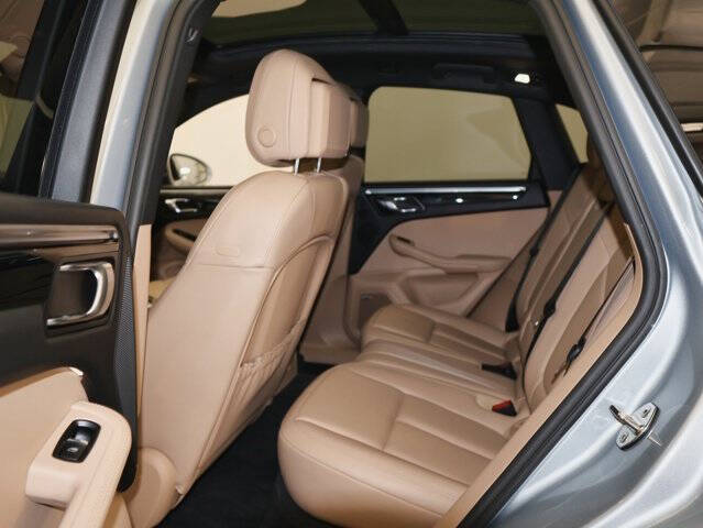 2021 Porsche Macan S