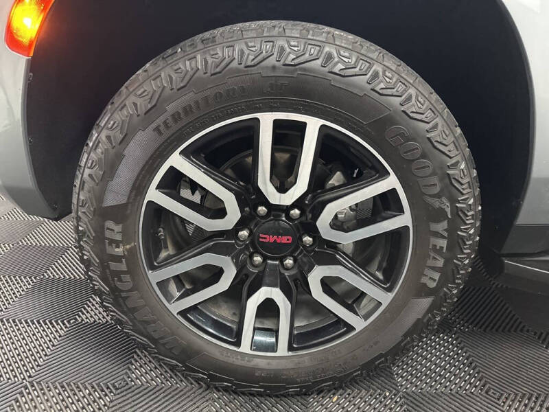 2024 GMC Yukon AT4