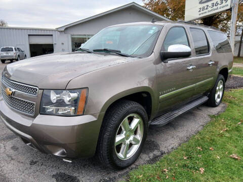 2012 Chevrolet Suburban for sale at Lakeshore Auto Wholesalers in Amherst OH