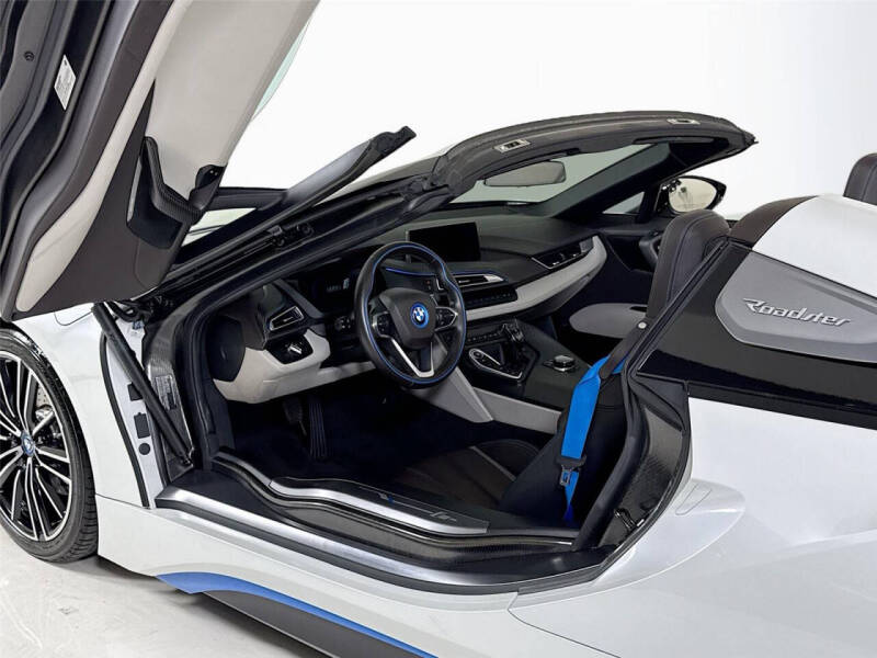 2019 BMW i8