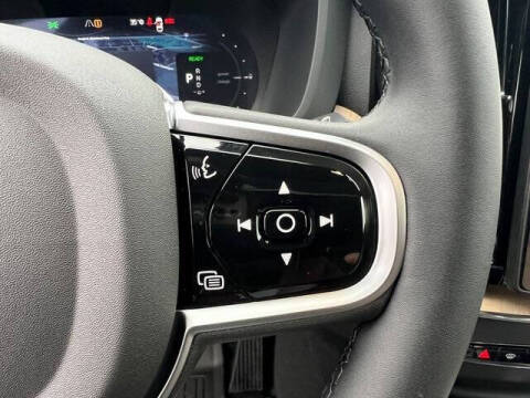 2026 Volvo XC60 T8 Plus