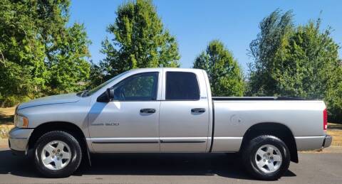 2002 Dodge Ram Pickup 1500 for sale at CLEAR CHOICE AUTOMOTIVE in Milwaukie OR