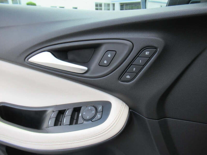 2026 Buick Encore GX Avenir