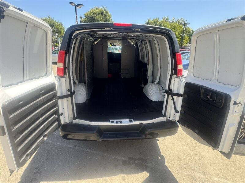 2017 Chevrolet Express 2500
