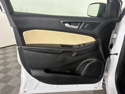 2023 Ford Edge SE