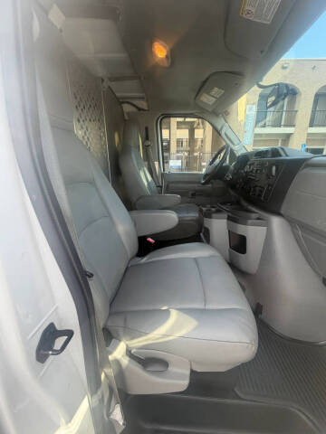 2013 Ford E-Series E-250