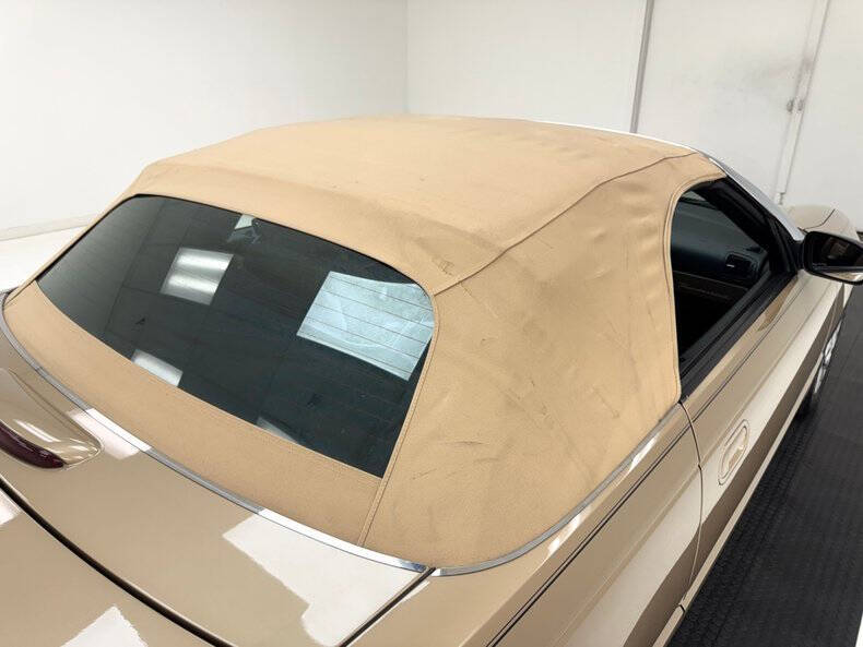 2005 Ford Thunderbird Deluxe