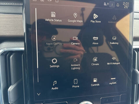 2024 GMC Acadia Denali