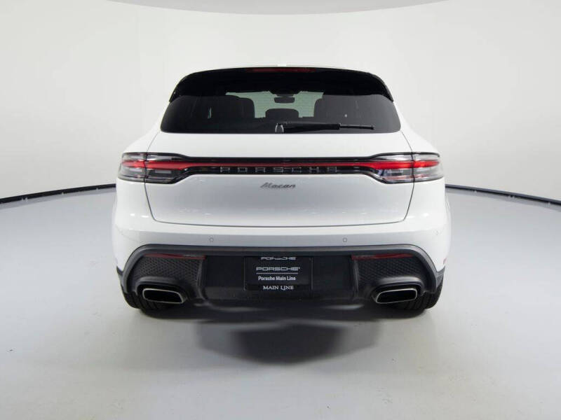2025 Porsche Macan