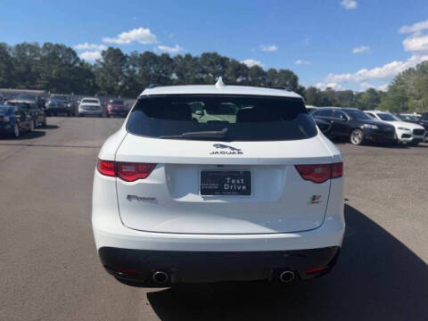 2018 Jaguar F-PACE S