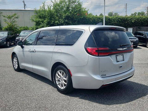 2024 Chrysler Pacifica Touring L