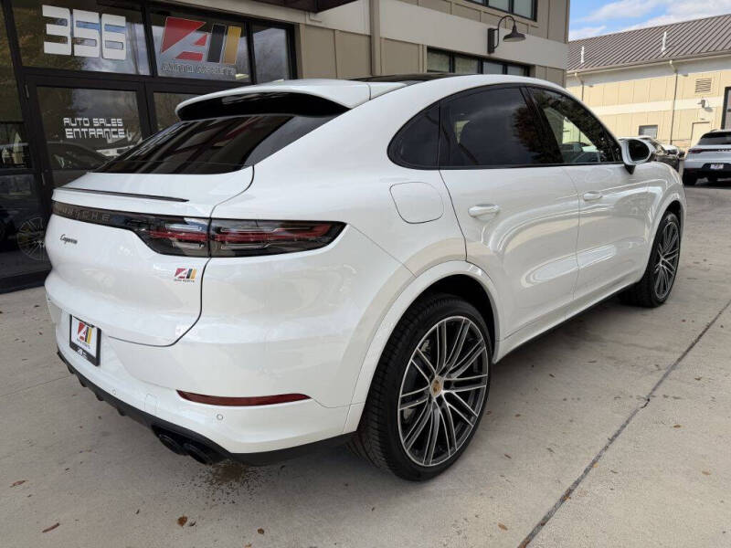 2022 Porsche Cayenne Coupe