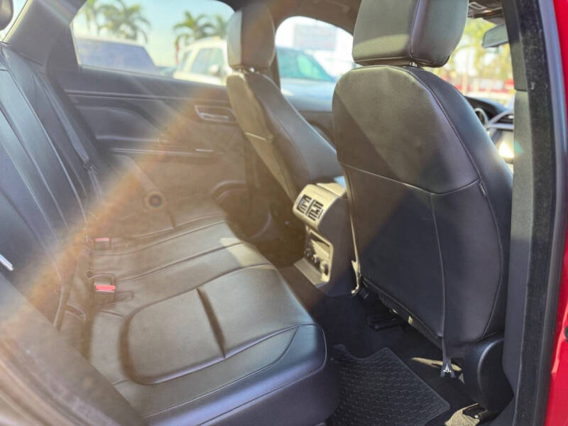 2017 Jaguar F-PACE 35t Premium