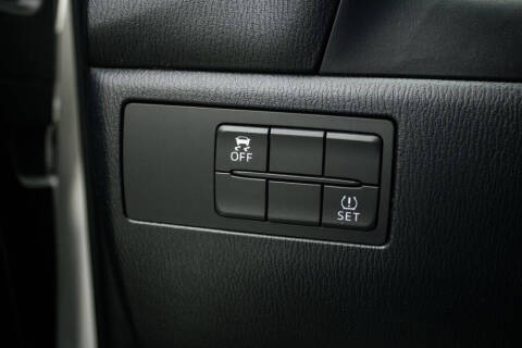 2017 Mazda MAZDA3 Sport