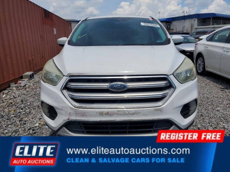 2017 Ford Escape SE