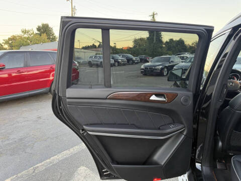 2013 Mercedes-Benz GL-Class GL 550 4MATIC