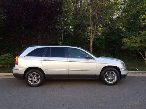 2004 Chrysler Pacifica for sale at M & M Auto Brokers in Chantilly VA