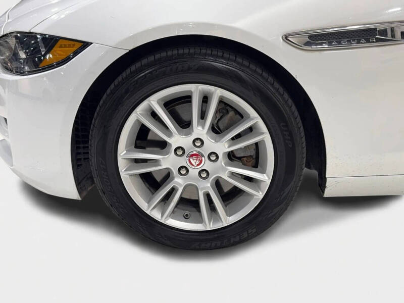 2018 Jaguar XE 25t Premium