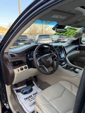 2017 Cadillac Escalade Luxury