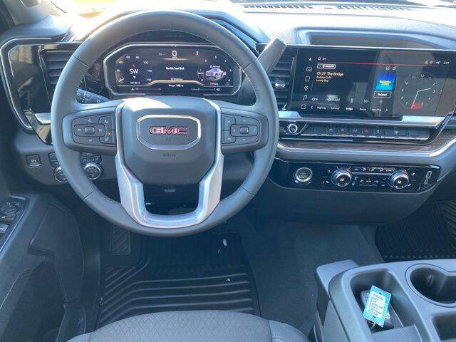 2024 GMC Sierra 1500 Elevation Standard