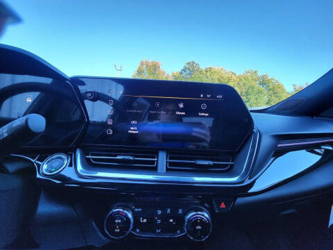 2025 Chevrolet Trax RS