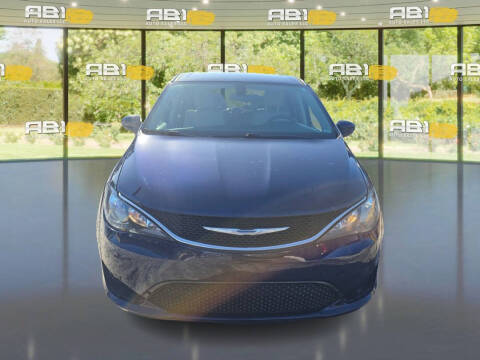 2017 Chrysler Pacifica LX