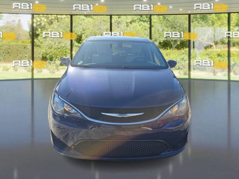 2017 Chrysler Pacifica LX