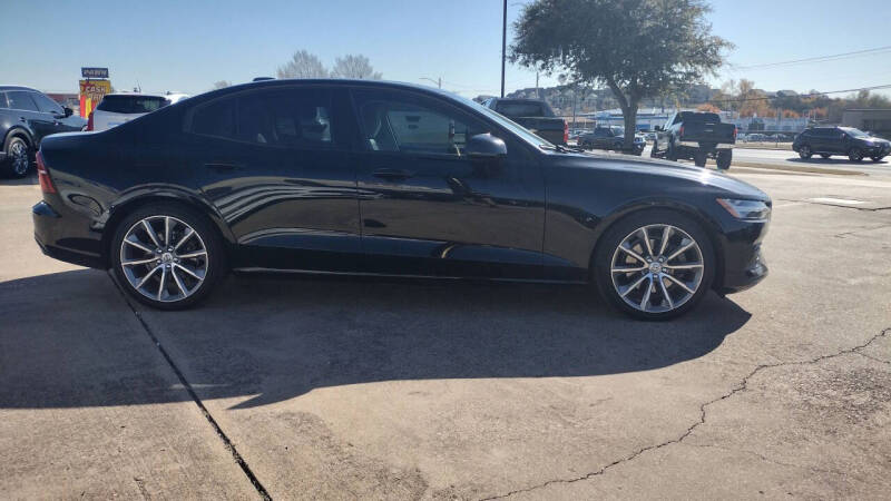 2019 Volvo S60 T5 Momentum