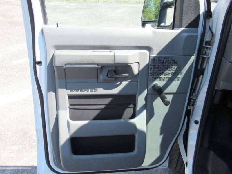 2011 Ford E-Series E-250