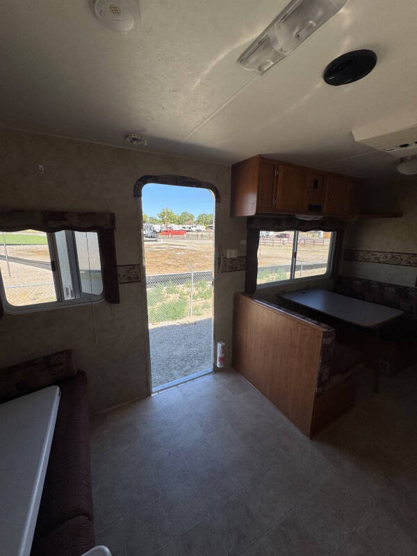 2009 Komfort Ridgecrest