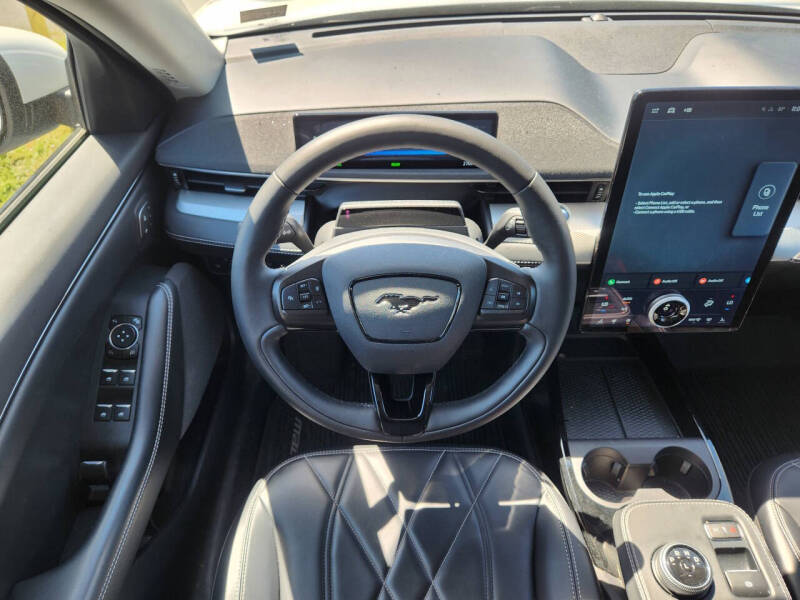 2021 Ford Mustang Mach-E Select