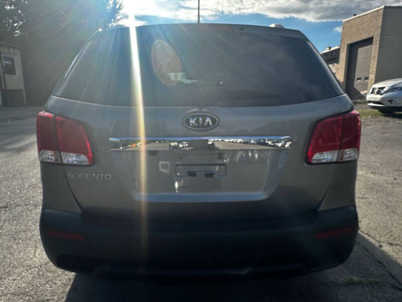 2012 Kia Sorento LX