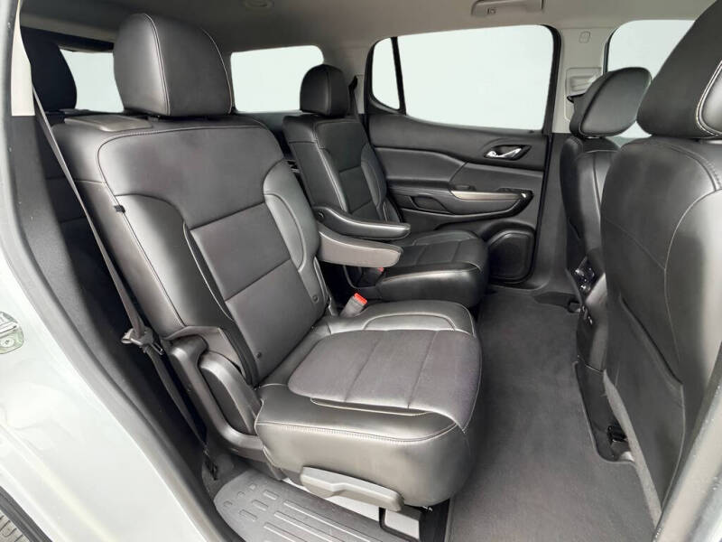 2021 GMC Acadia SLT