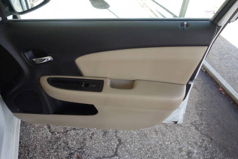 2012 Chrysler 200 Limited