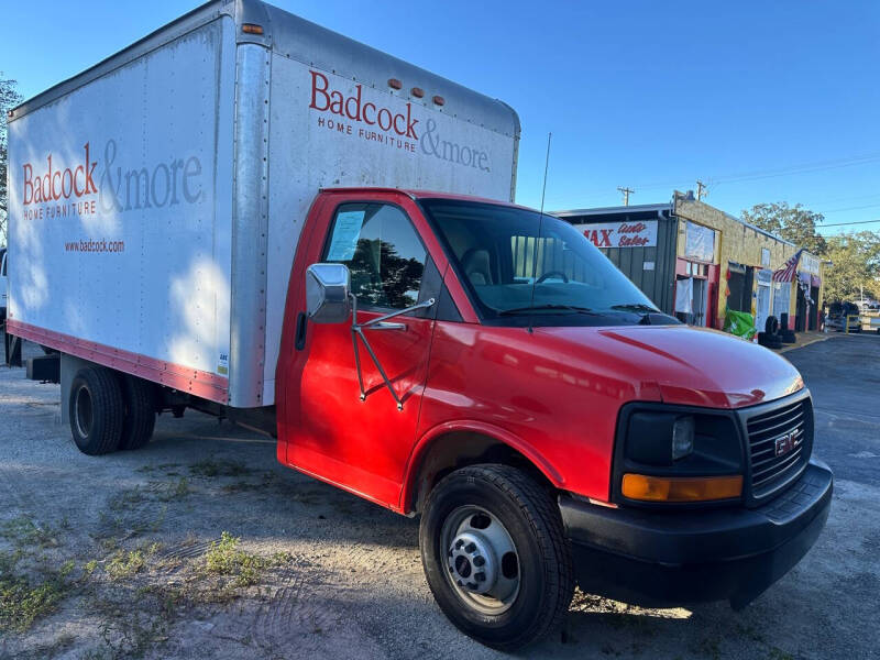 2005 GMC Savana for sale at IMAX AUTO SALES in Tampa FL