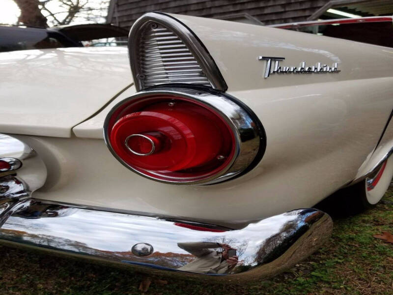 1955 Ford Thunderbird